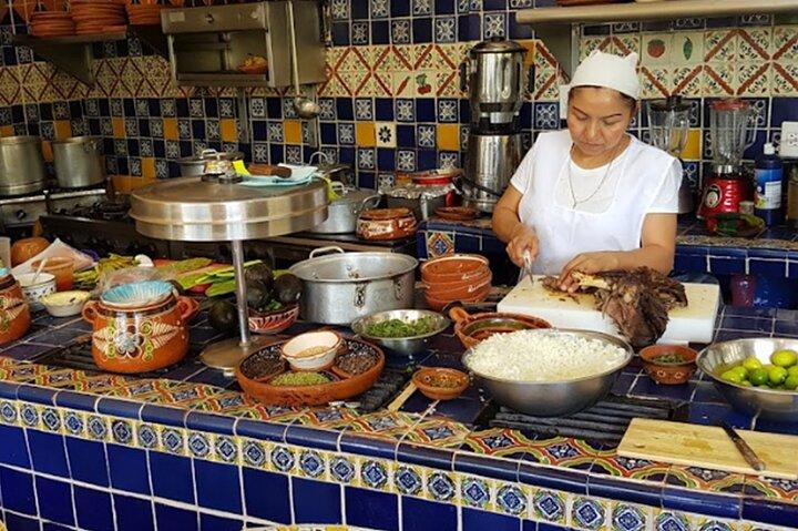 Private Cultural and Gastronomy Tour Full Day Tapatío
