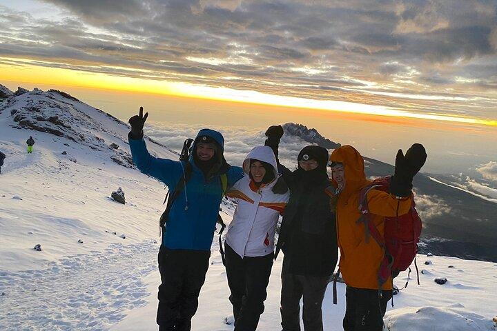 Kilimanjaro Climbing Lemosho Route 8 Days.