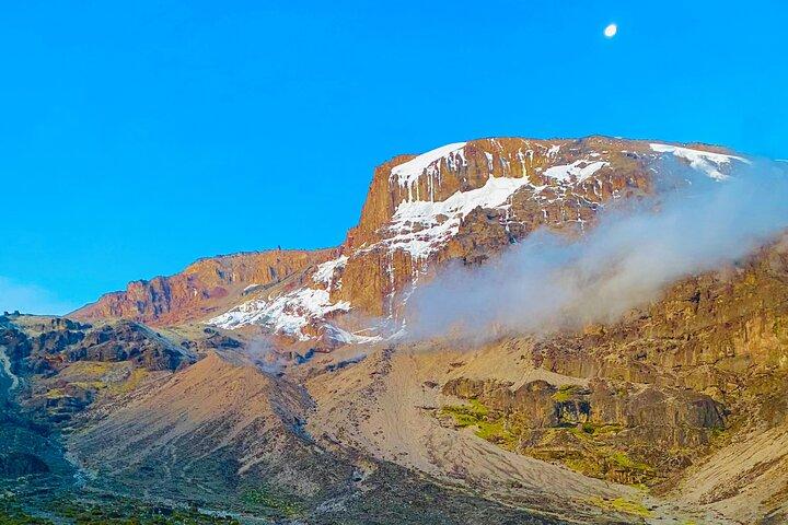 Kilimanjaro Climbing Lemosho Route 8 Days.
