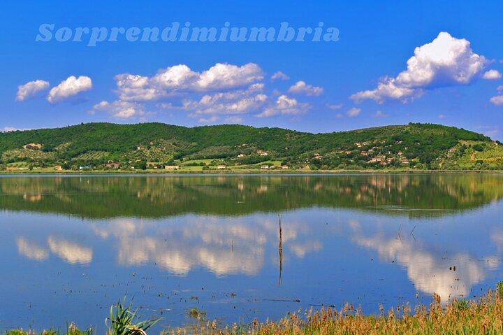 Fun Kayaking In Lake Trasimeno with lunch - Umbria