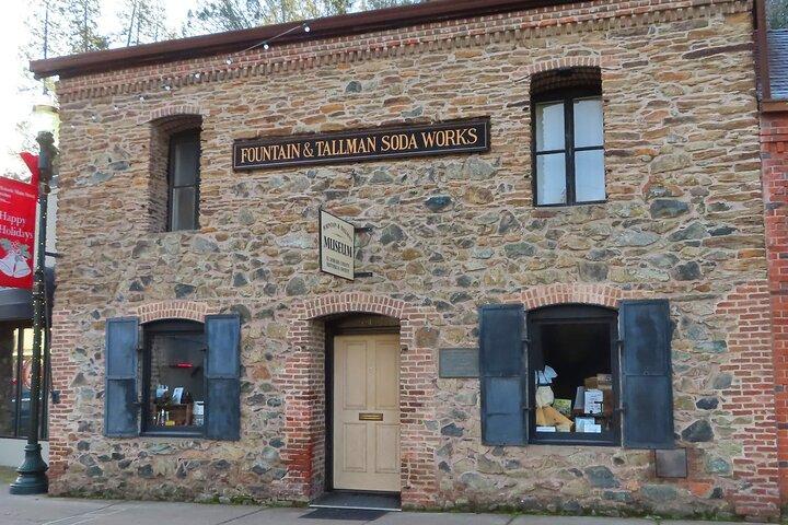 A Highway 49 Drive: A Self-Guided Audio Tour from Placerville to Jackson