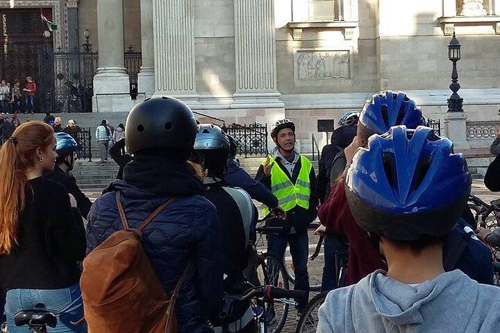 Private Tour to Buda Castle District and Budapest Center