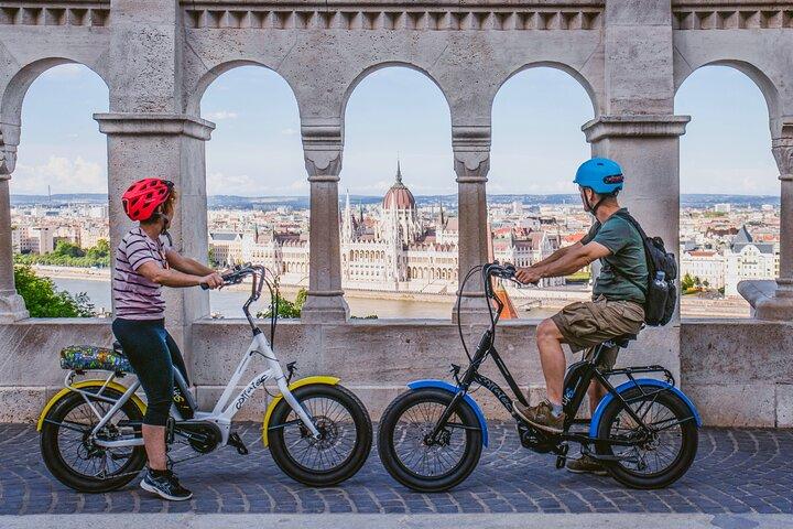 Private Tour to Buda Castle District and Budapest Center