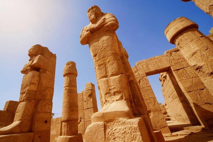 Private Tour to Valley of the Kings & Queens with Lunch
