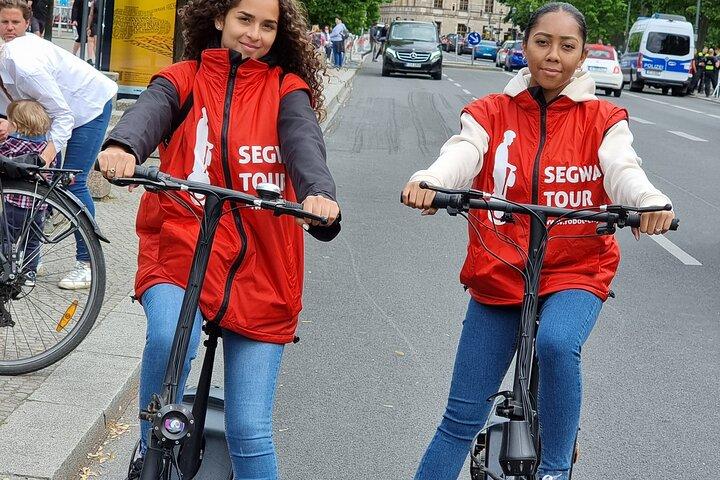 2 Hours Berlin E-Scooter Tour