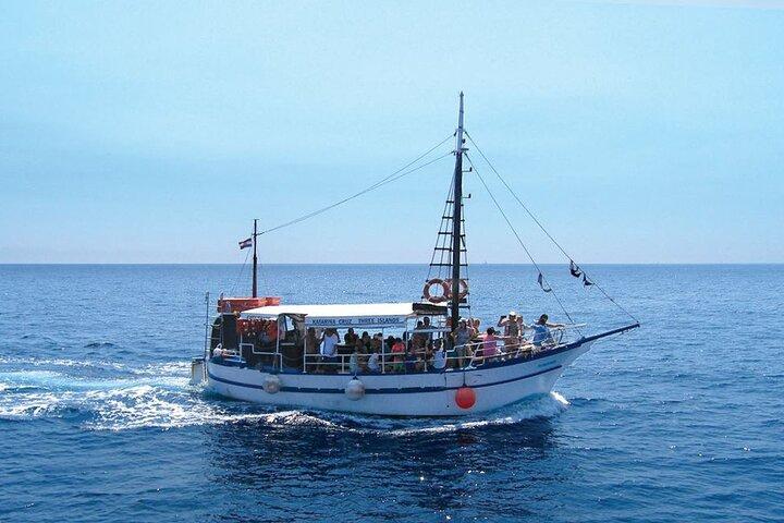 Elaphite Islands Cruise with Local Gastronomy at Captain's House