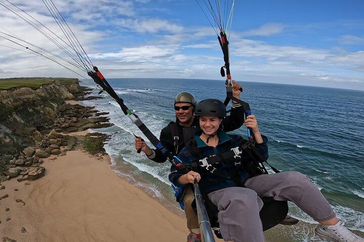 Paragliding experience near Lisbon with transfers from Lisbon