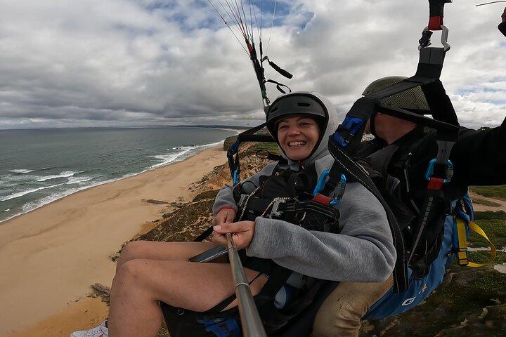 Paragliding experience near Lisbon with transfers from Lisbon
