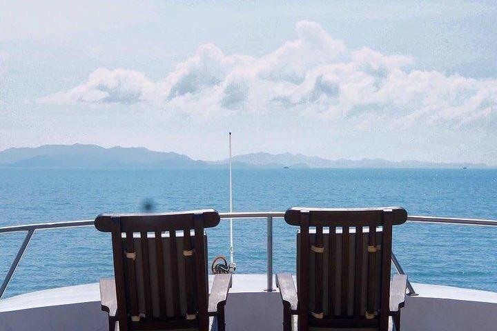 Phuket: Phi Phi Island by Luxury Cruise"VIP Exc. Silver Class"LNH