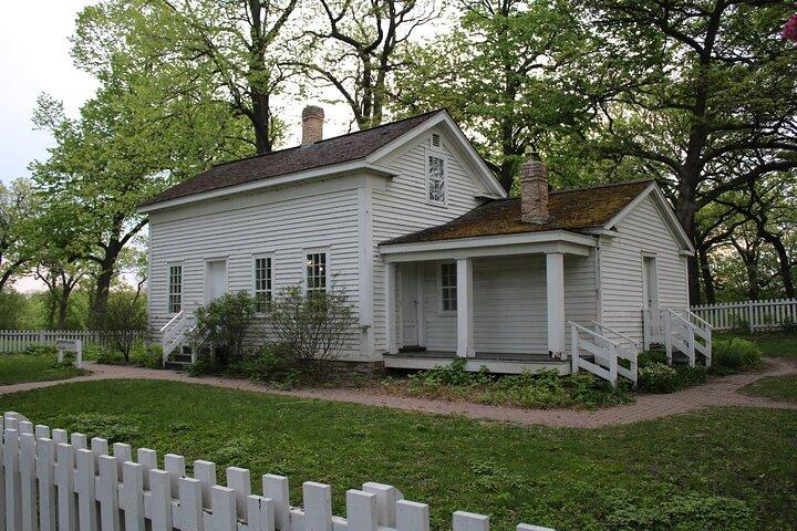 Minnehaha Falls: A Self-Guided Audio Tour of Minneapolis