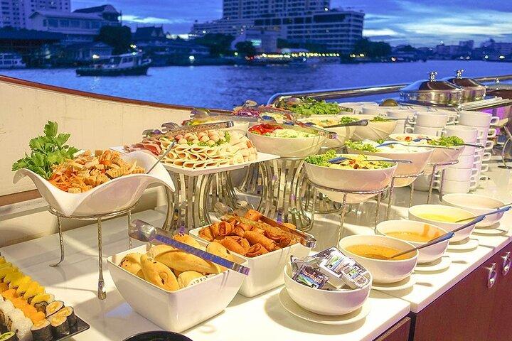 Wonderful Pearl: Evening Dinner Cruise on Chao Phraya River