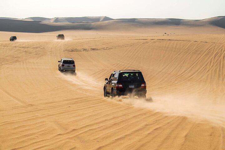 From Cairo Sulfur & Salt Lake Swim, 4x4 Safari & Siwa Oasis Tour