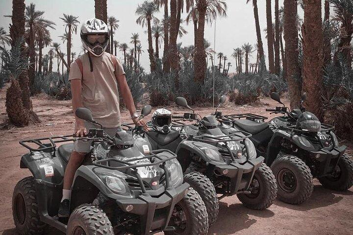 Live an unforgettable adventure, quad ride in the palm grove