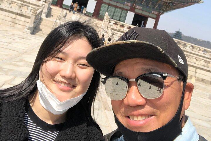 Seoul Private Car Tour with a premium guide
