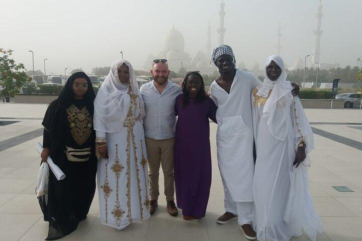 Full-Day Tour in Abu Dhabi with Pick up, Grand Mosque