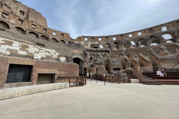 Rome: Private Colosseum Arena Guide Tour with Full Experience