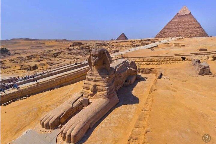 8-Hour Private Tour of Giza Pyramids, Memphis, Sakkara and Dahshur with Lunch