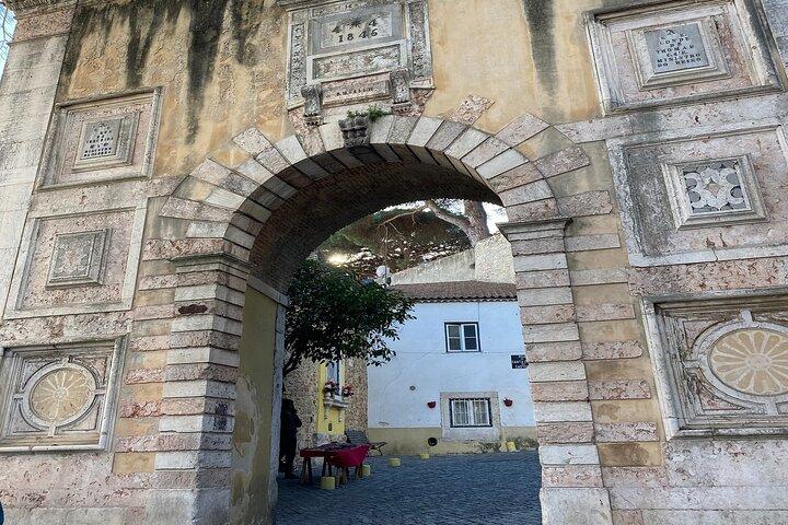 Lisbon: E-ticket to St. George Castle & Audio Tour on Your Phone