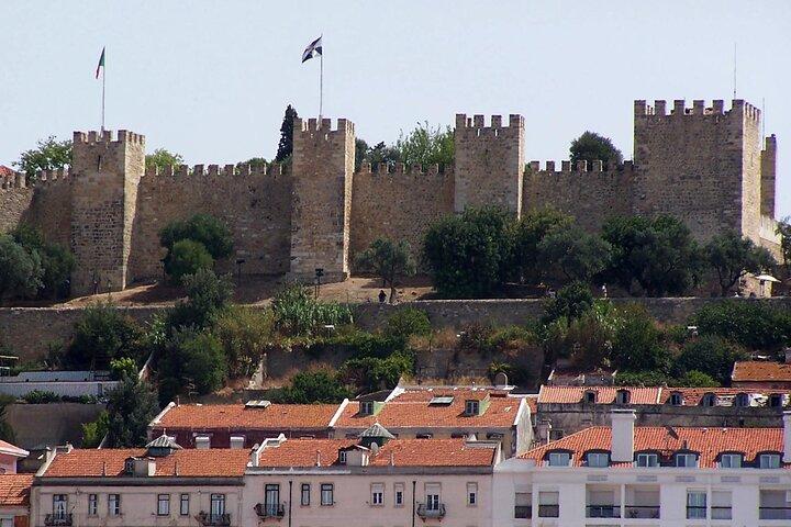 Lisbon: E-ticket to St. George Castle & Audio Tour on Your Phone