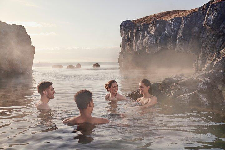 Sky Lagoon Spa Experience with Private Transfer from Reykjavík