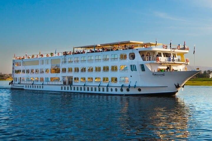 5 Days Nile River Cruise from Luxor to Aswan - With Private Excursions