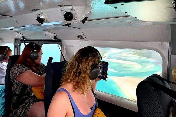 1hour Scenic Flight Heart Reef, Whitehaven Beach, Hill Inlet, GBR