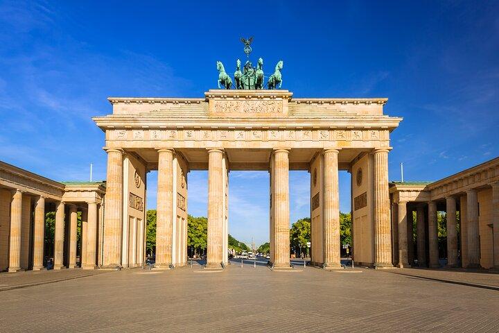 Private Berlin Top Historical Sites Tour with Black Van