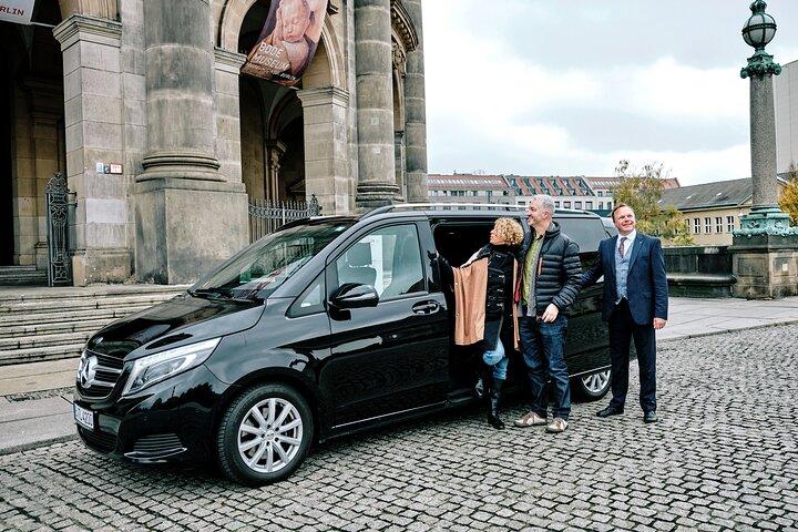 Private Berlin Top Historical Sites Tour with Black Van