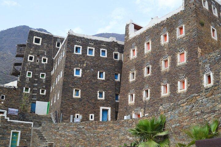 Historical & Heritage Tour in Abha- Rijal Almaa Village