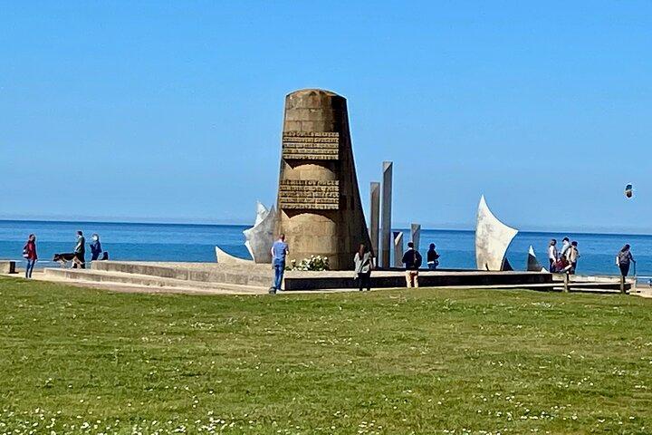 Normandy D-Day Landing Beaches Small-group trip from Paris