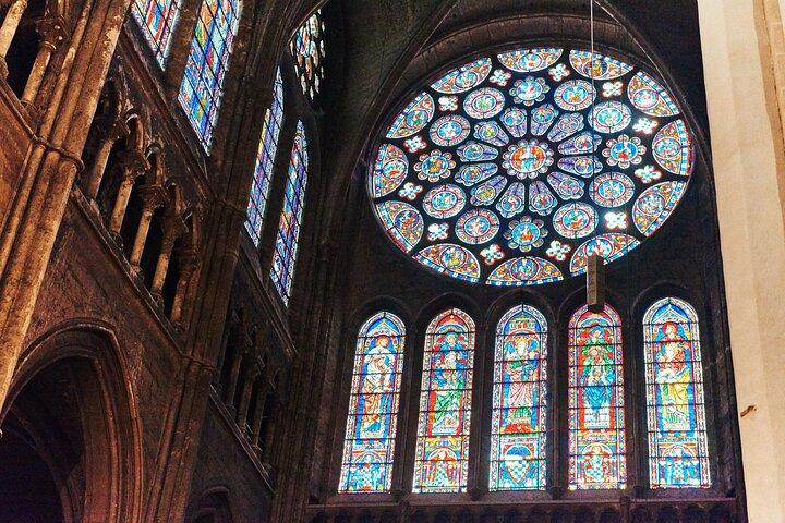 Discovering Medieval Wonder of Chartres Cathedral