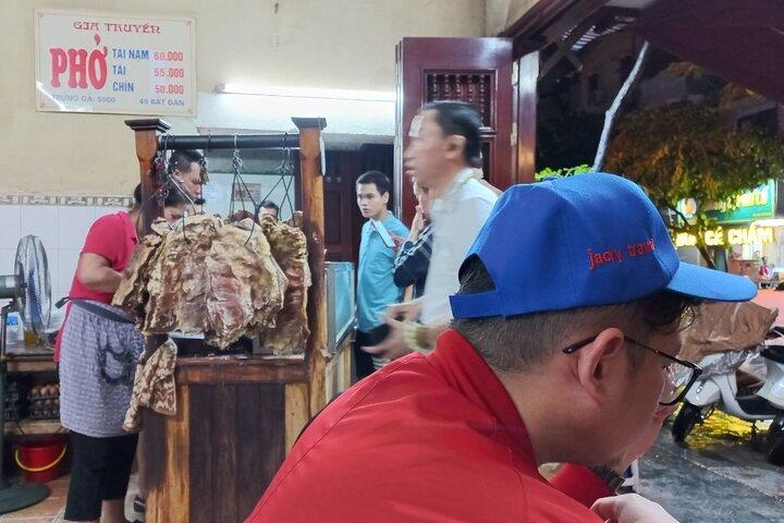 Hanoi street food tour (Private tour)