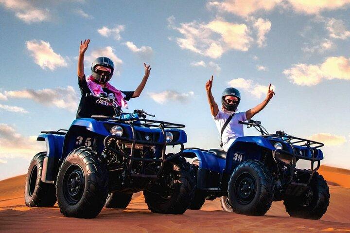 Desert Safari with Dune Bashing and Dinner In Dubai
