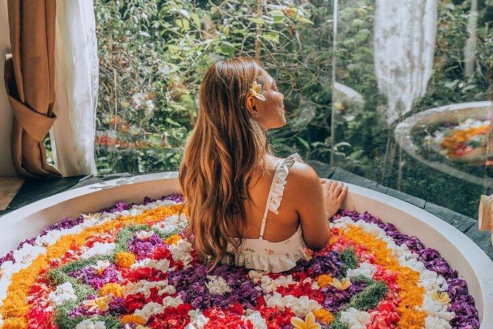 Bali Flower Bath, Massage & Tirta Empul Experience (Private & All-Inclusive)