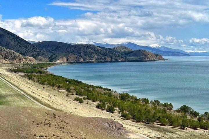 Private Day Trip to Symphony of Stones-Garni-Geghard & Lake Sevan