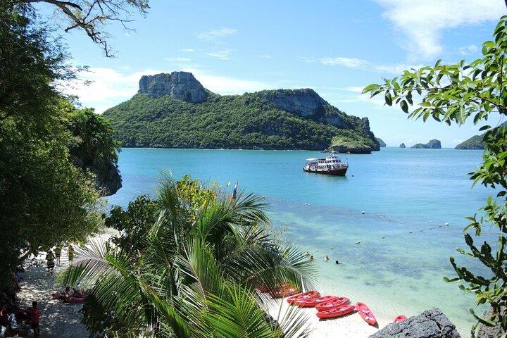 Koh Samui Angthong Marine Park Day Tour with Lunch by Big Boat