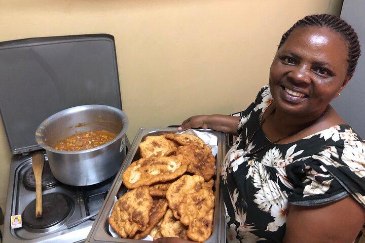 Private Ugandan Food Cooking Class and Culture Experience