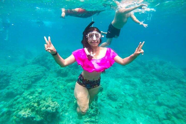 Boat Tour in Arraial do Cabo with Lunch