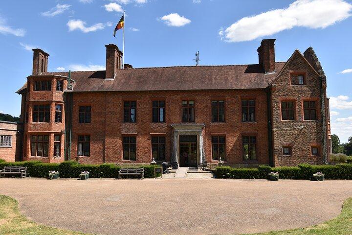 London Private Taxi Transfer to Chartwell