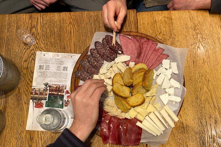 Foodie Walk Tour See the Buzzing Part of Athens and its Delicacies