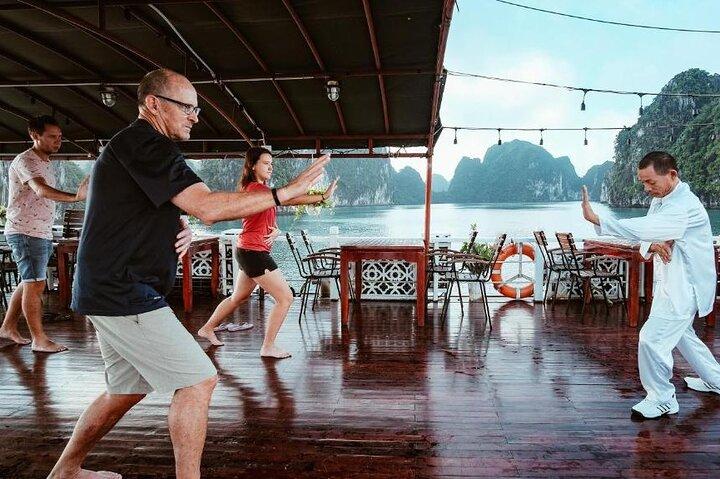 3-Day Bai Tu Long Cruise: Halong bay, Kayak, Meals, Cave, Beach -All Inclusive