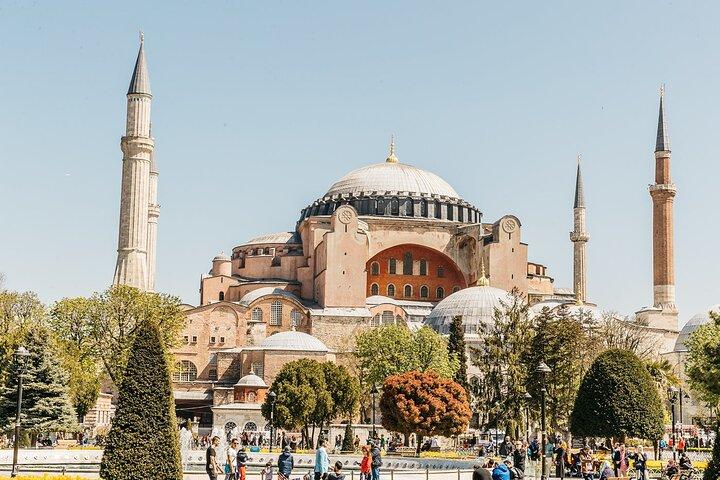 Discovering the Old City/ Full Day Tour/ Lunch&Tickets included