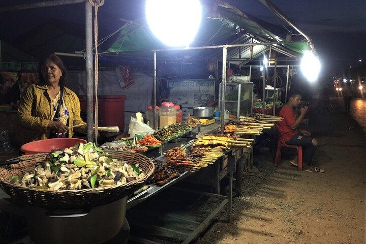 Siem Reap 60 Night street foodie tour By Motorcycle