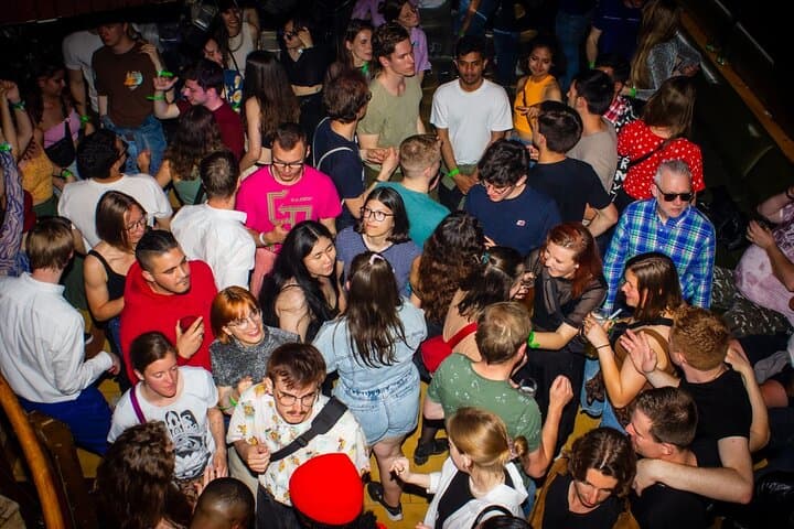 Alternative Berlin Pub Crawl