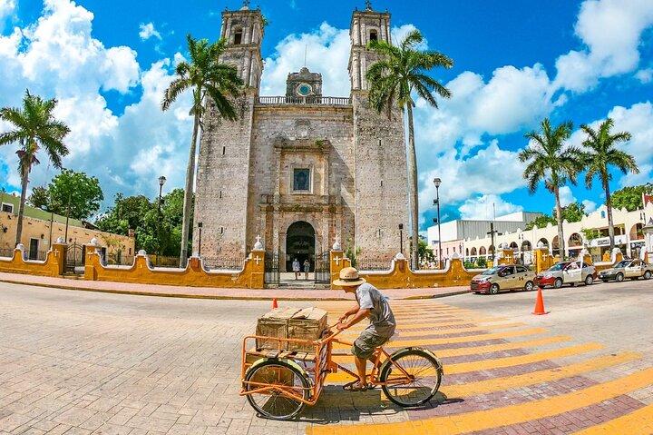 Chichen Itza Tour Plus with Cenote and Round Transportation