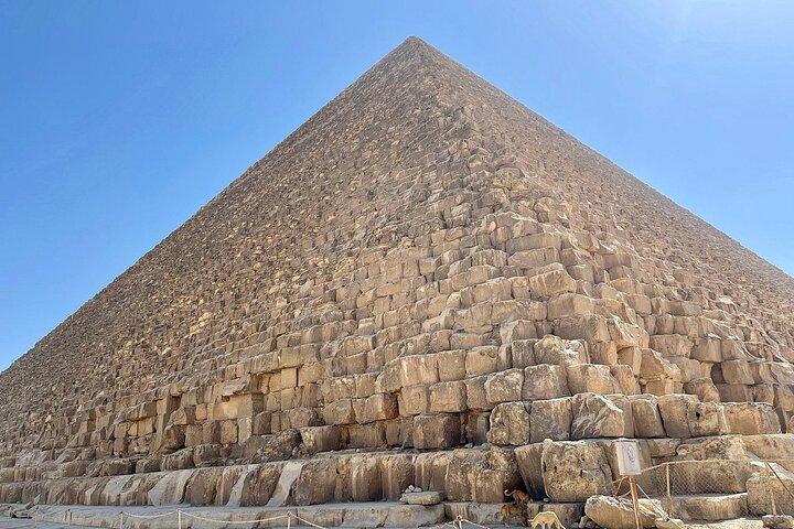 Cairo Day Tour: Pyramids, Grand Egyptian Museum & Khan El Khalili