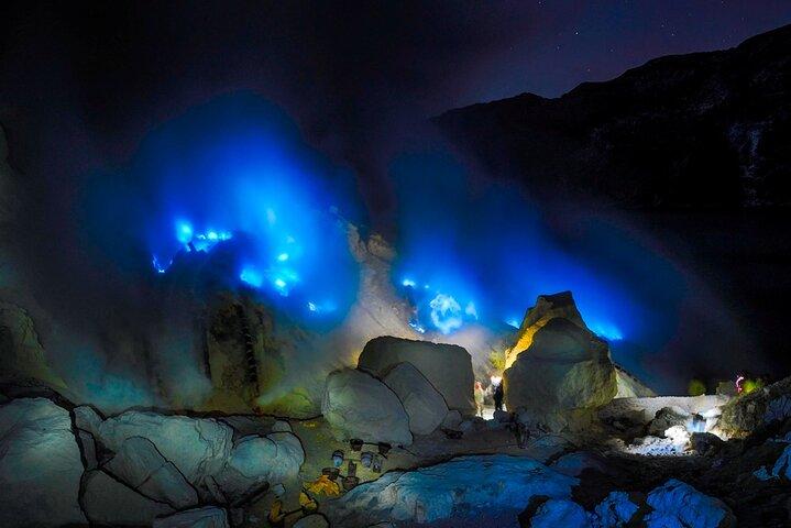 Yogyakarta - Bromo Volcano - Ijen blue fire - Lovina Bali(3 days)