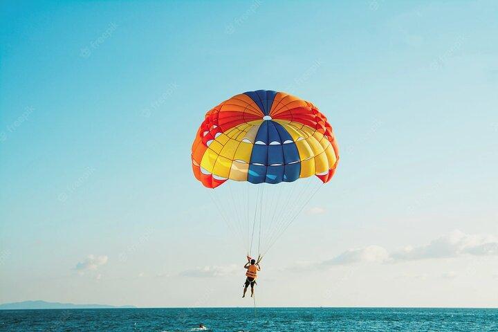Pattaya : Coral Island Full Day Tour with Snorkeling, Jetski and Parasailing