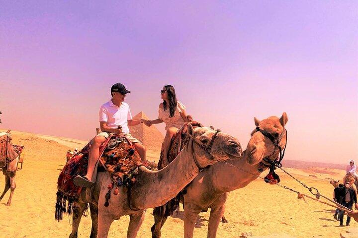 Private Full Day Pyramids of Giza & Sphinx & The Egyptian Museum