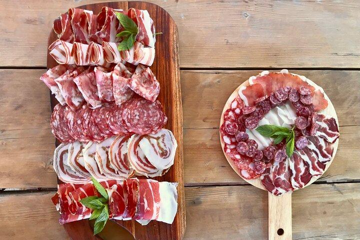 Cinta Senese tour with tasting dinner on the farm